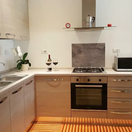 Monilvia Apartment